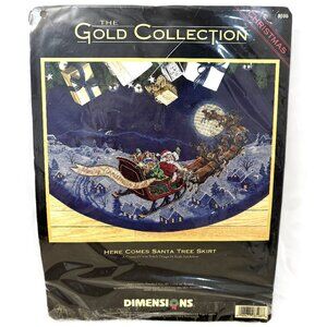 Dimensions Here Comes Santa Claus Tree Skirt Gold Collection #8598 NIP NWT